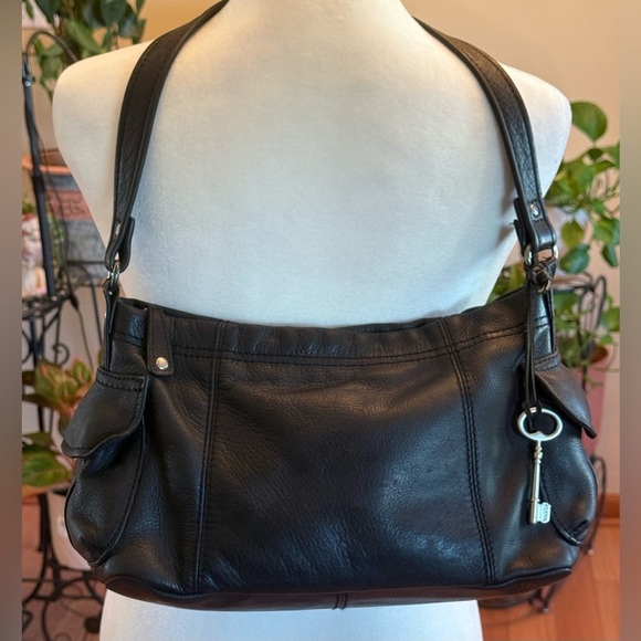 Fossil Black Pebbled Leather Shoulder Bag Medium Size 75082 With Fossil Key - Picture 1 of 16